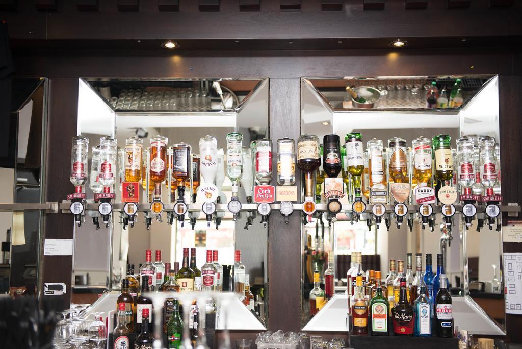 奇内嘉德哈利酒店 金尼加德 外观 照片